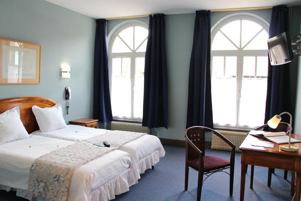 מונסטר Hotel Restaurant La Cigogne מראה חיצוני תמונה
