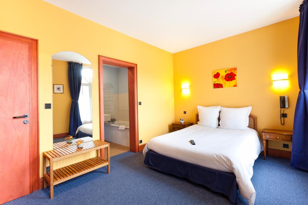 מונסטר Hotel Restaurant La Cigogne מראה חיצוני תמונה