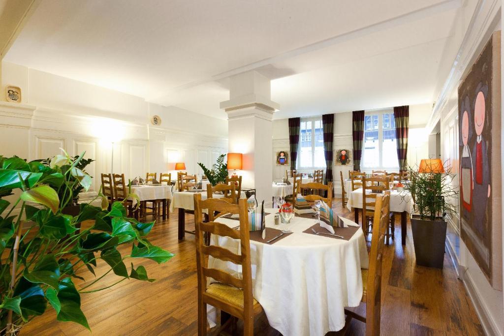 מונסטר Hotel Restaurant La Cigogne מראה חיצוני תמונה
