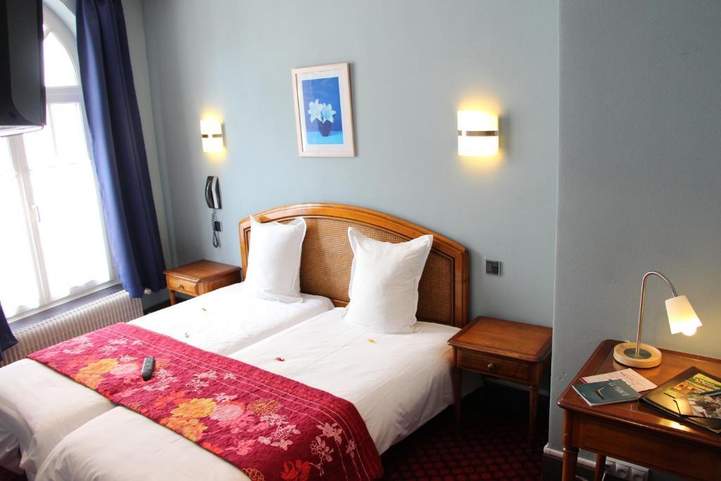 מונסטר Hotel Restaurant La Cigogne חדר תמונה